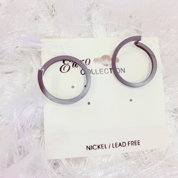 Swirl Dark Gray Punk Earrings - Picture 3 of 4